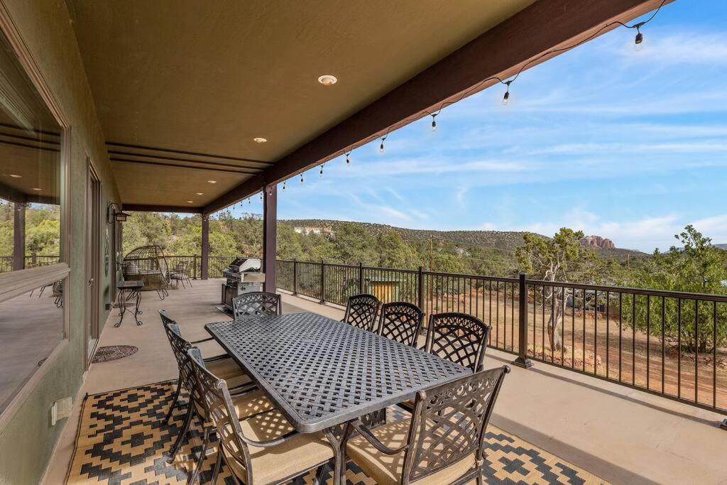 Close To Fresh Creek! Sleeps 12 ~ Amazing Views W/Serene Open Space ~ Hot Tub + Game Room ~ Trails Outside Sedona Zewnętrze zdjęcie
