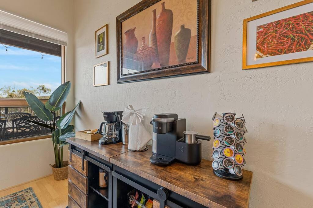 Close To Fresh Creek! Sleeps 12 ~ Amazing Views W/Serene Open Space ~ Hot Tub + Game Room ~ Trails Outside Sedona Zewnętrze zdjęcie