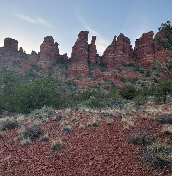 Close To Fresh Creek! Sleeps 12 ~ Amazing Views W/Serene Open Space ~ Hot Tub + Game Room ~ Trails Outside Sedona Zewnętrze zdjęcie