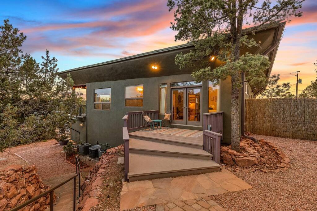 Close To Fresh Creek! Sleeps 12 ~ Amazing Views W/Serene Open Space ~ Hot Tub + Game Room ~ Trails Outside Sedona Zewnętrze zdjęcie
