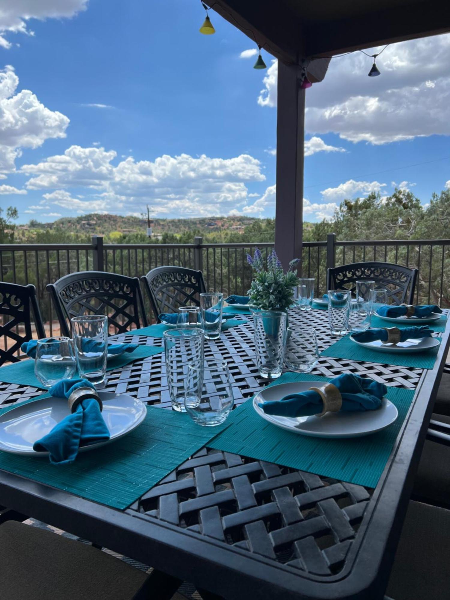 Close To Fresh Creek! Sleeps 12 ~ Amazing Views W/Serene Open Space ~ Hot Tub + Game Room ~ Trails Outside Sedona Zewnętrze zdjęcie